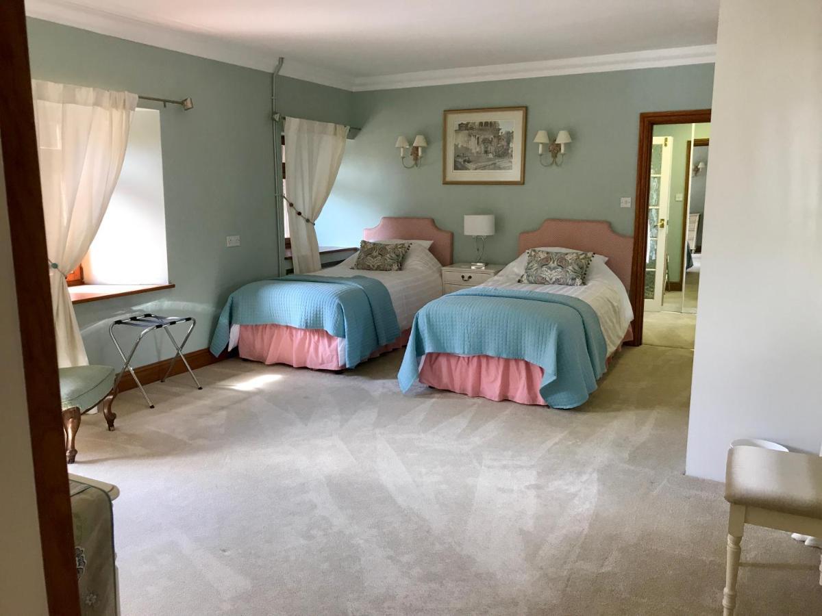 Seawell Bed and Breakfast Towcester Exteriör bild